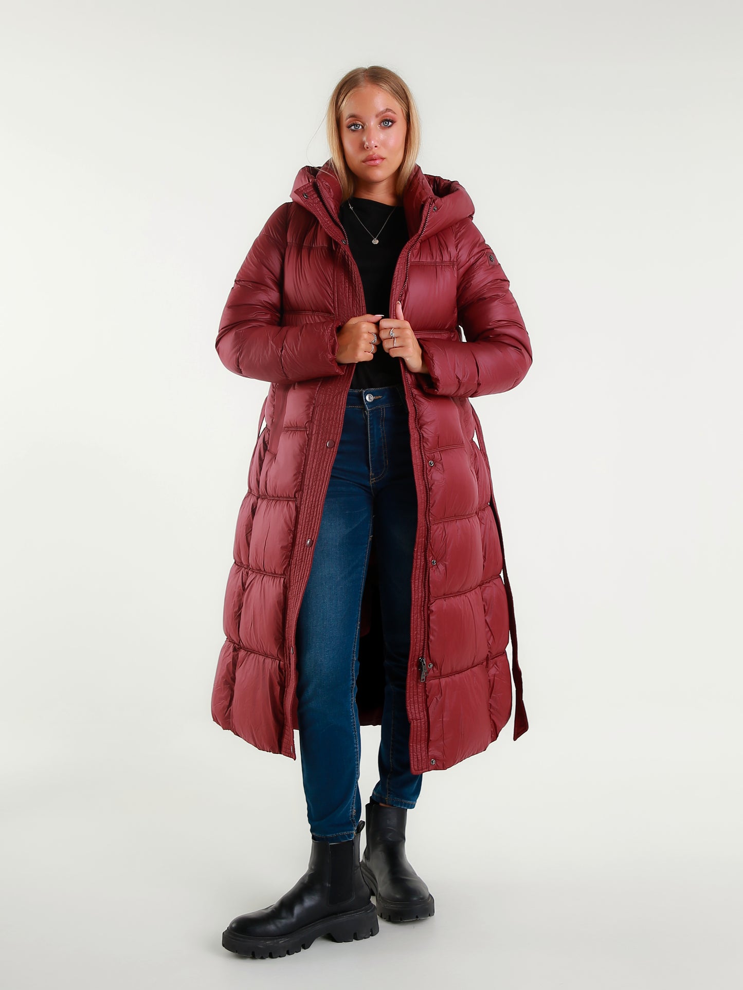Piumino Lungo da Donna con Cappuccio e Cintura Elegante e Caldo per l'Inverno Moda Donna Invernale