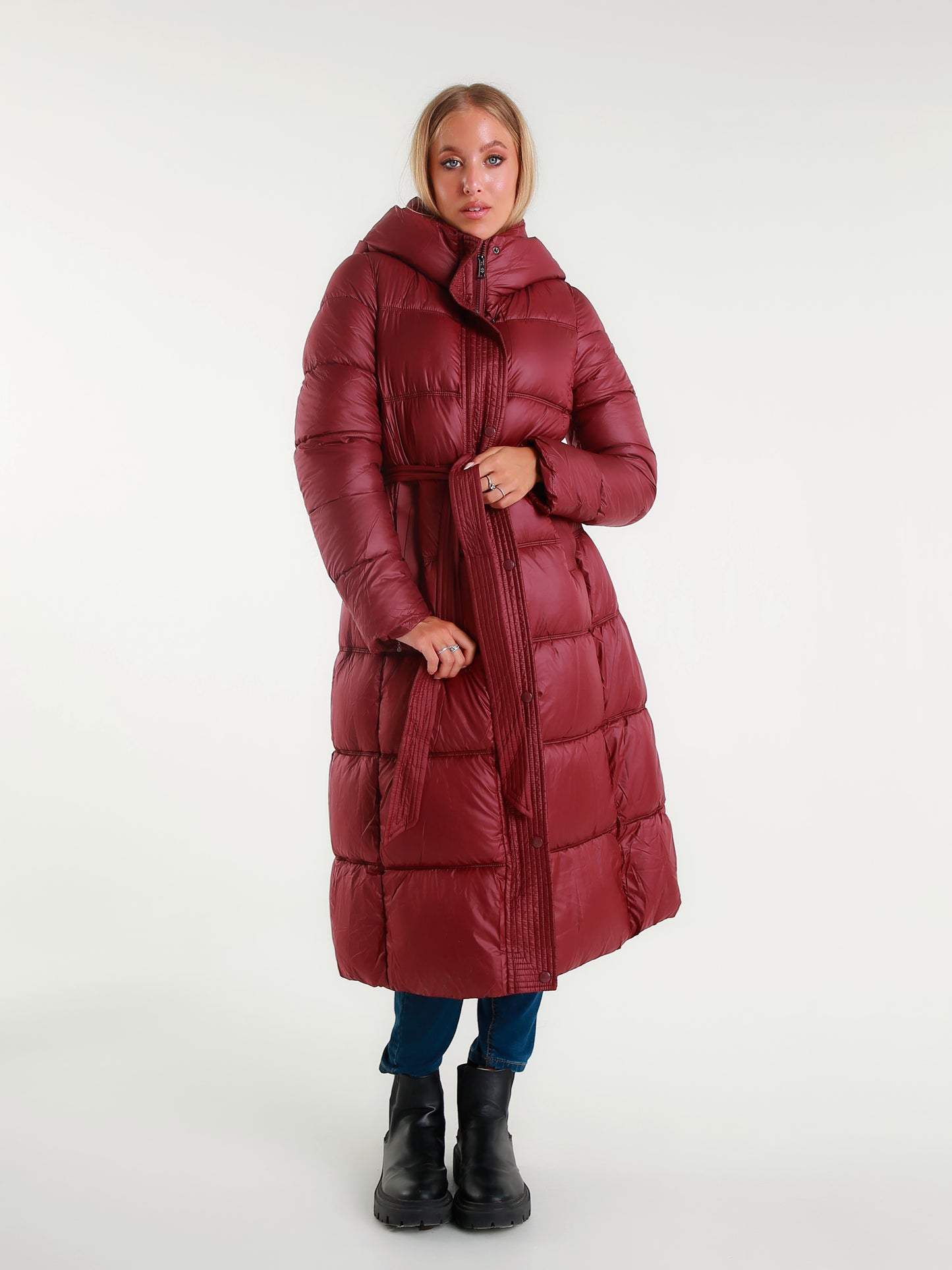 Piumino Lungo da Donna con Cappuccio e Cintura Elegante e Caldo per l'Inverno Moda Donna Invernale