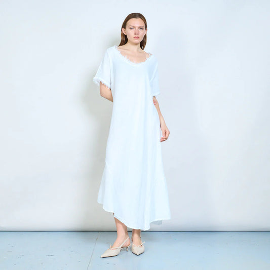 Abito lungo donna ampio con scollo rifinito e maniche corte