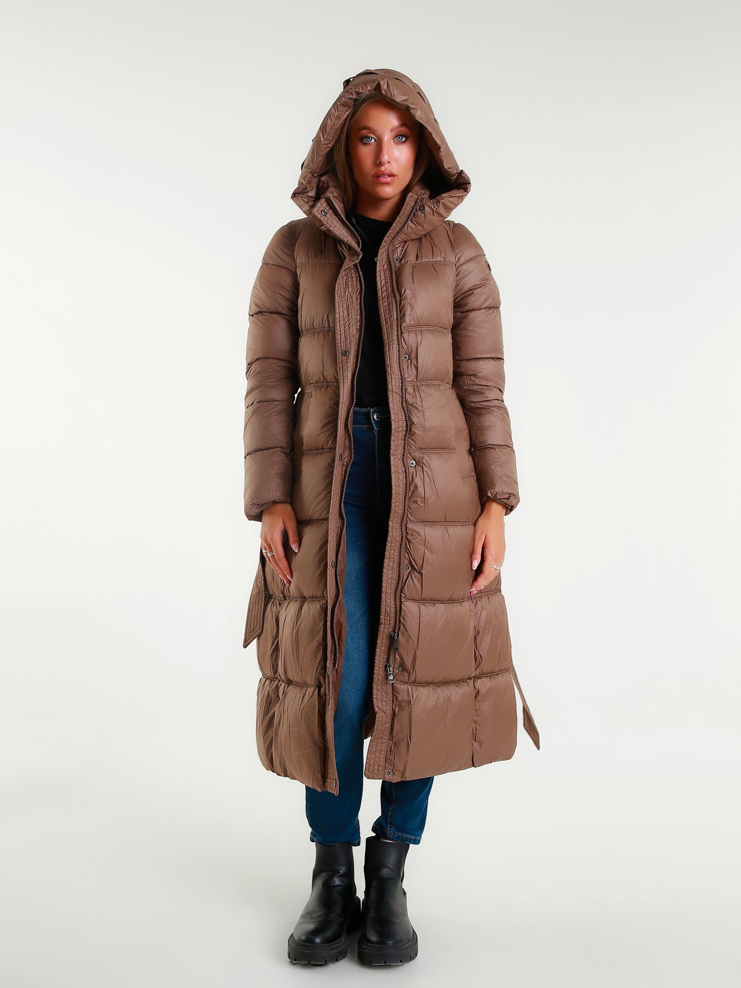 Piumino Lungo  da Donna con Cappuccio e Cintura Elegante e Caldo per l'Inverno Moda Donna Invernale