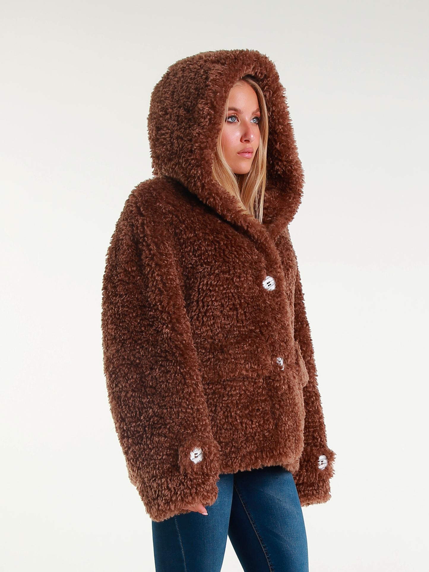 Giaccone Teddy in Peluche Effetto Avvolgente con Cappuccio e Bottoni Oversize Stile Casual Inverno 100% Poliestere Comfort e Versatilità