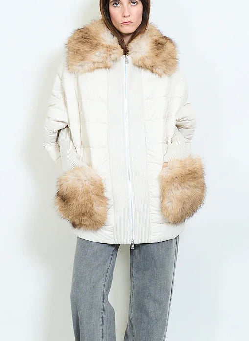 Women's down jacket with faux fur collar