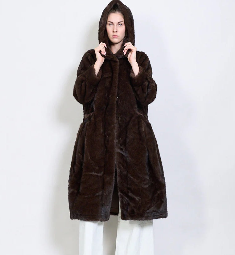 Long Faux Fur Coat with Hood – Warm and Elegant