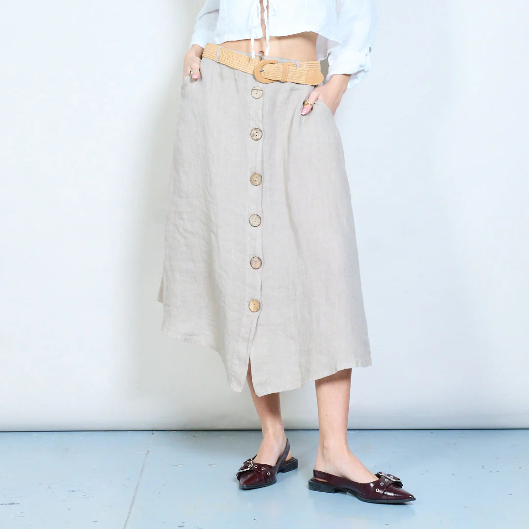 Gonna midi con bottoni frontali e linea svasata