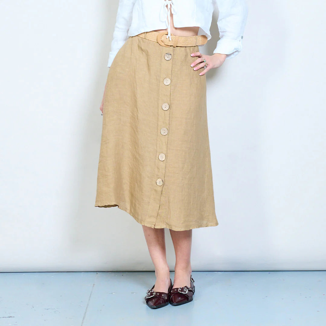 Gonna midi con bottoni frontali e linea svasata