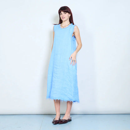 Abito midi smanicato in lino con bordi sfrangiati e tasche