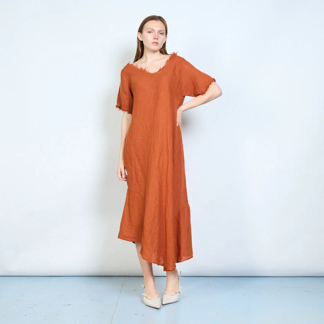 Abito lungo donna ampio con scollo rifinito e maniche corte