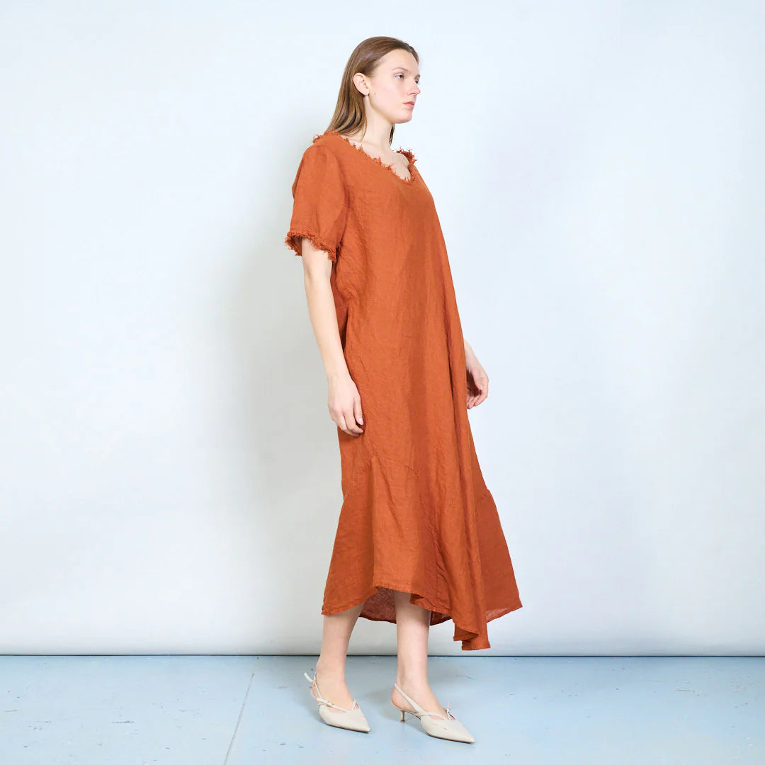 Abito lungo donna ampio con scollo rifinito e maniche corte