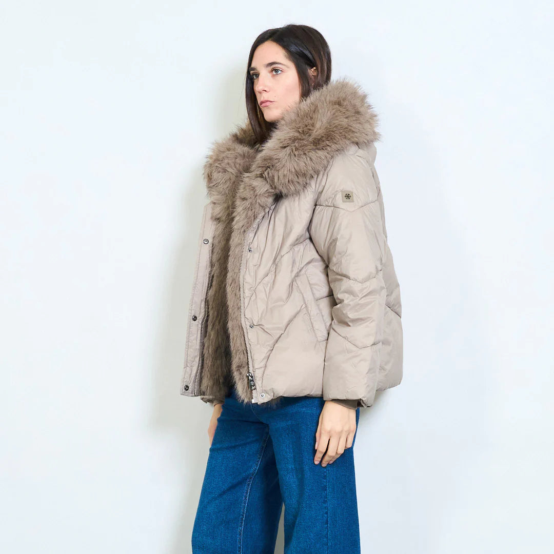 Women's Short Down Jacket with Faux Fur Collar