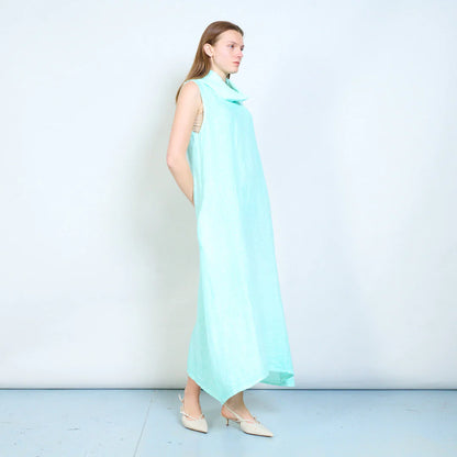 Abito lungo donna senza maniche con collo morbido