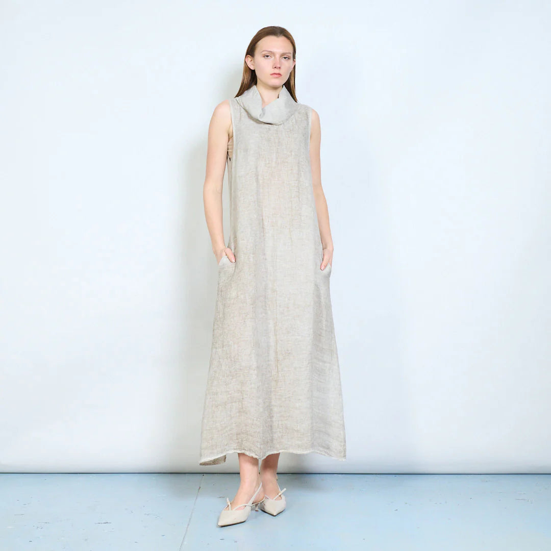Abito lungo donna senza maniche con collo morbido