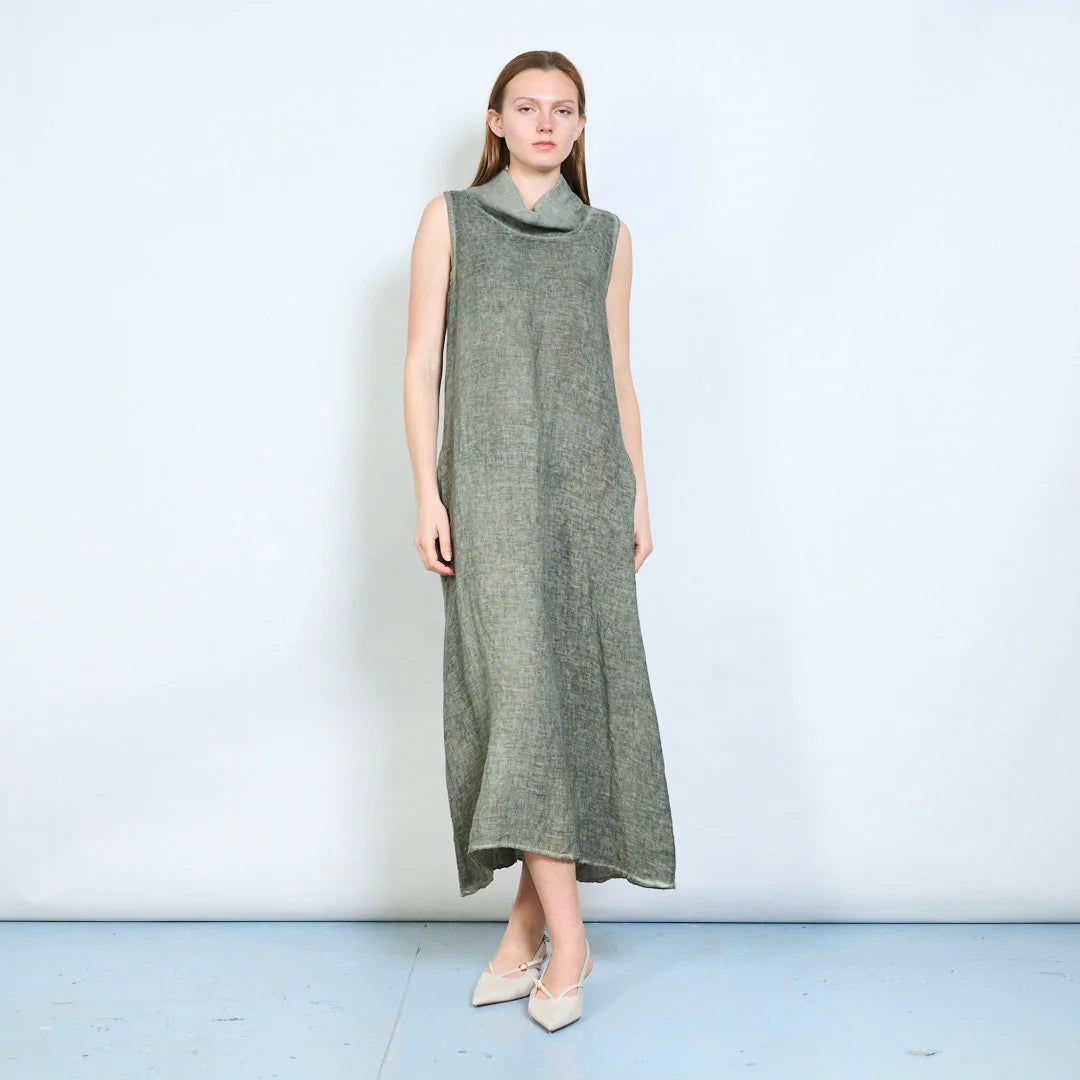 Abito lungo donna senza maniche con collo morbido