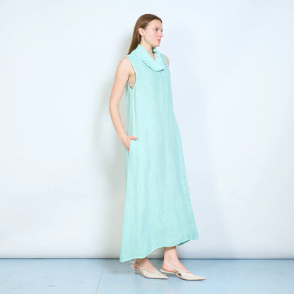 Abito lungo donna senza maniche con collo morbido