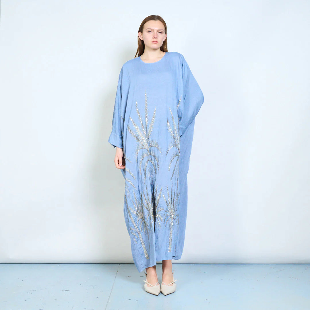 Abito lungo donna con ricami decorativi e maniche ampie