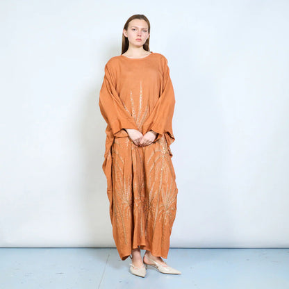 Abito lungo donna con ricami decorativi e maniche ampie