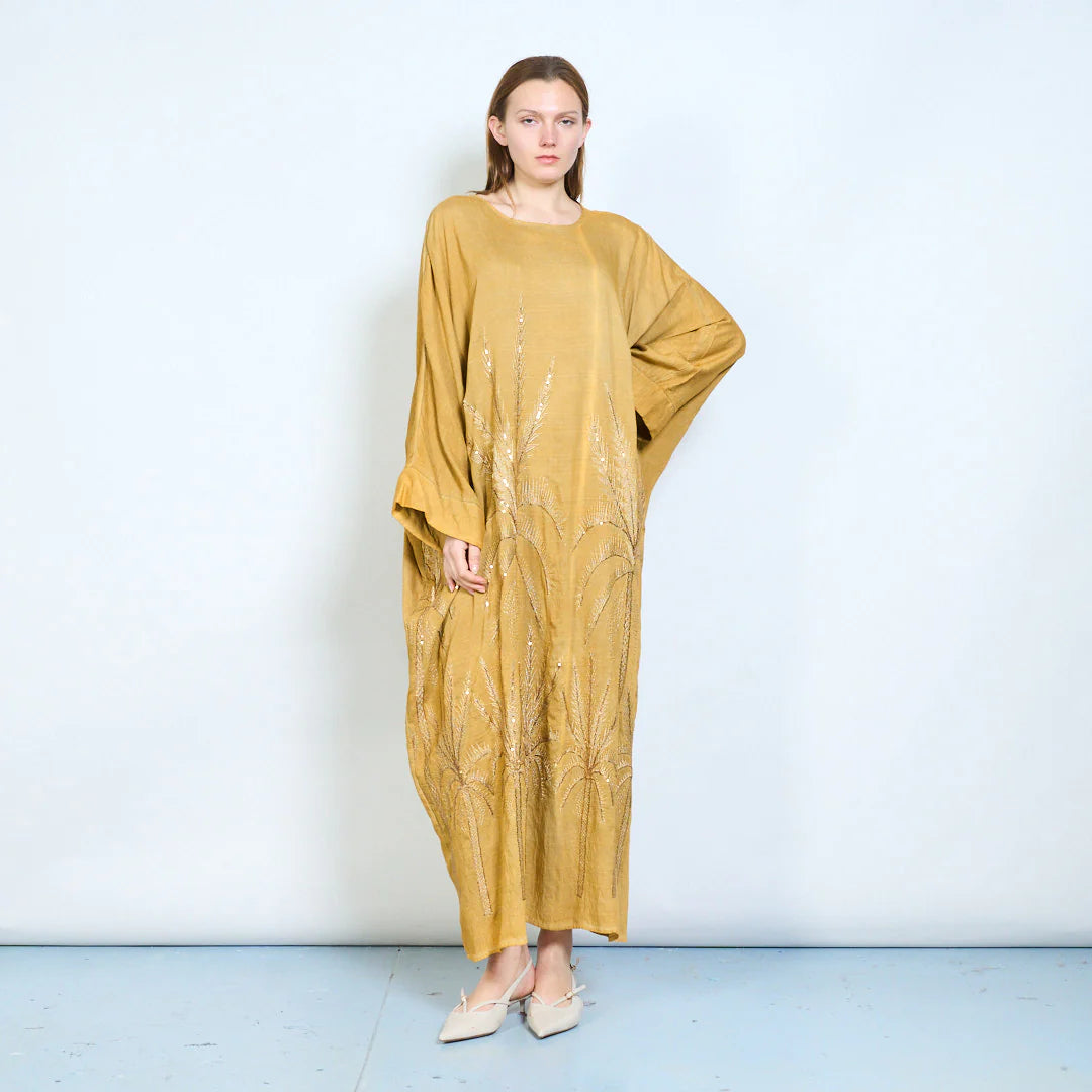 Abito lungo donna con ricami decorativi e maniche ampie