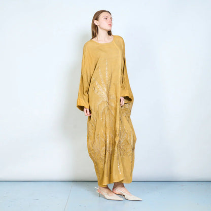 Abito lungo donna con ricami decorativi e maniche ampie