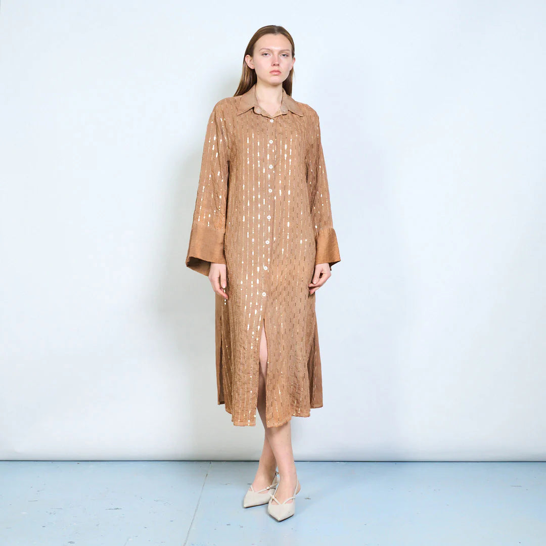 Abito chemisier midi con ricami decorativi e maniche ampie