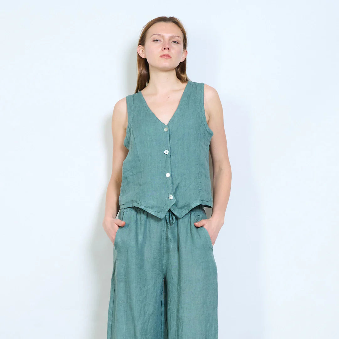 Gilet smanicato con scollo a V e bottoni frontali