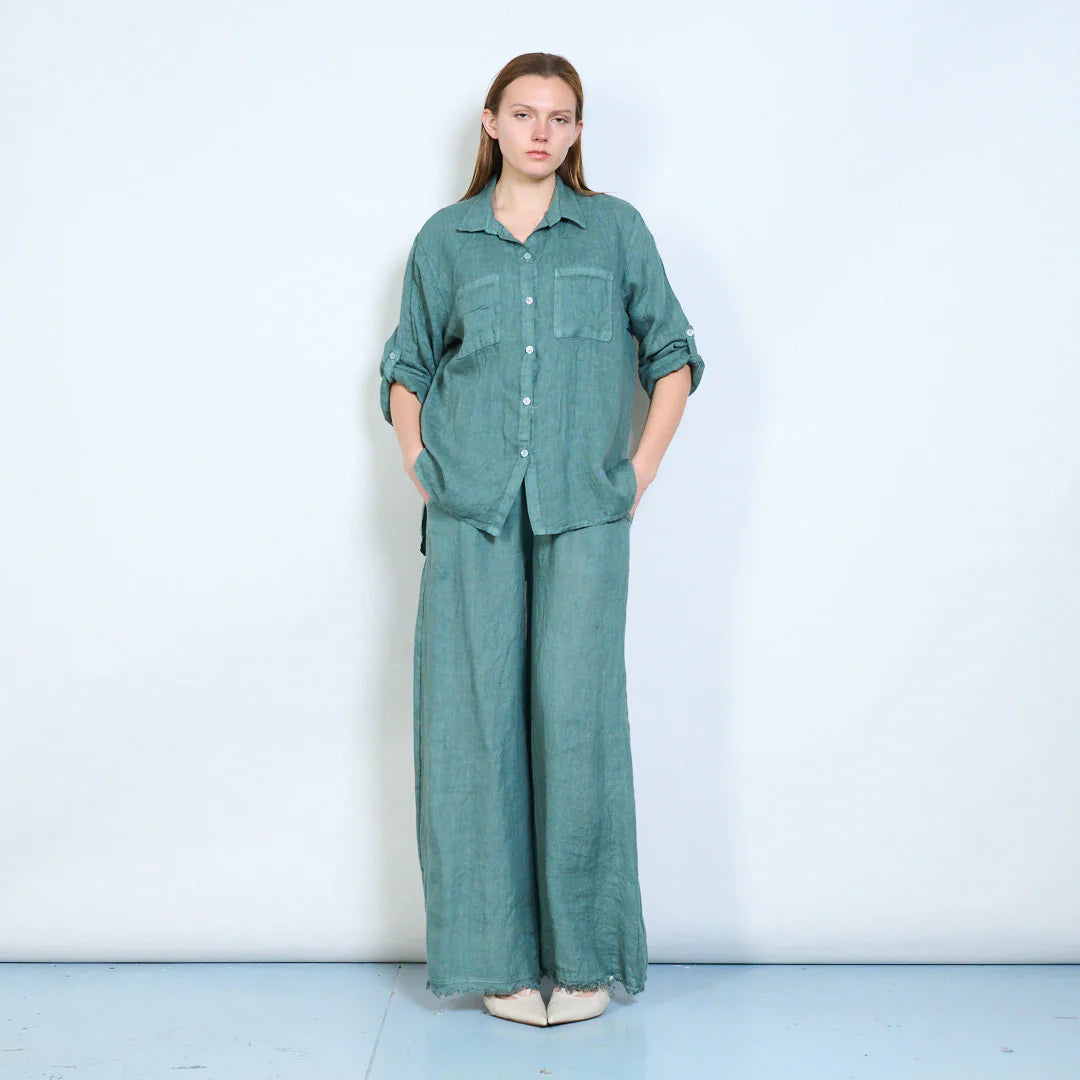 Camicia donna in lino con tasche frontali e maniche regolabili