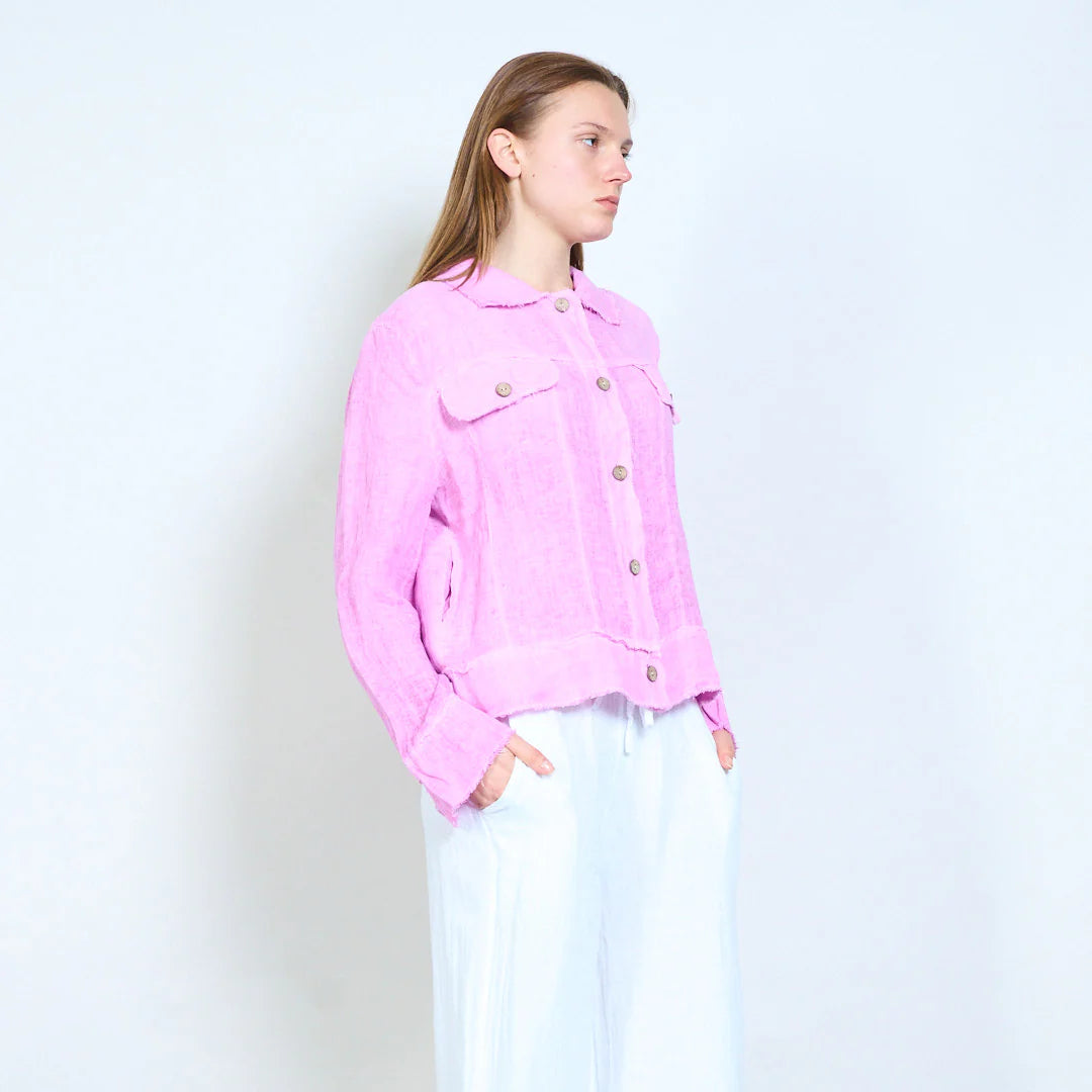 Giacca corta in tessuto naturale con colletto e tasche applicate