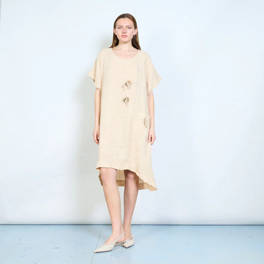 Abito donna ampio con laccetti decorativi e tasca