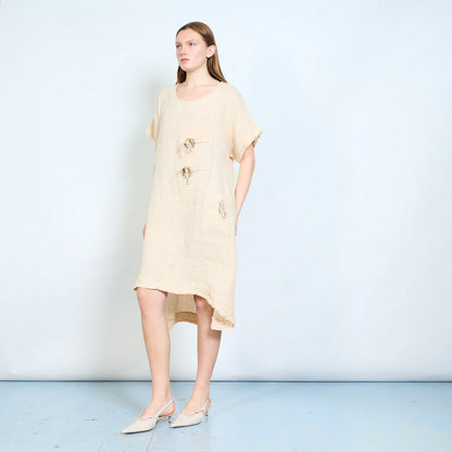 Abito donna ampio con laccetti decorativi e tasca