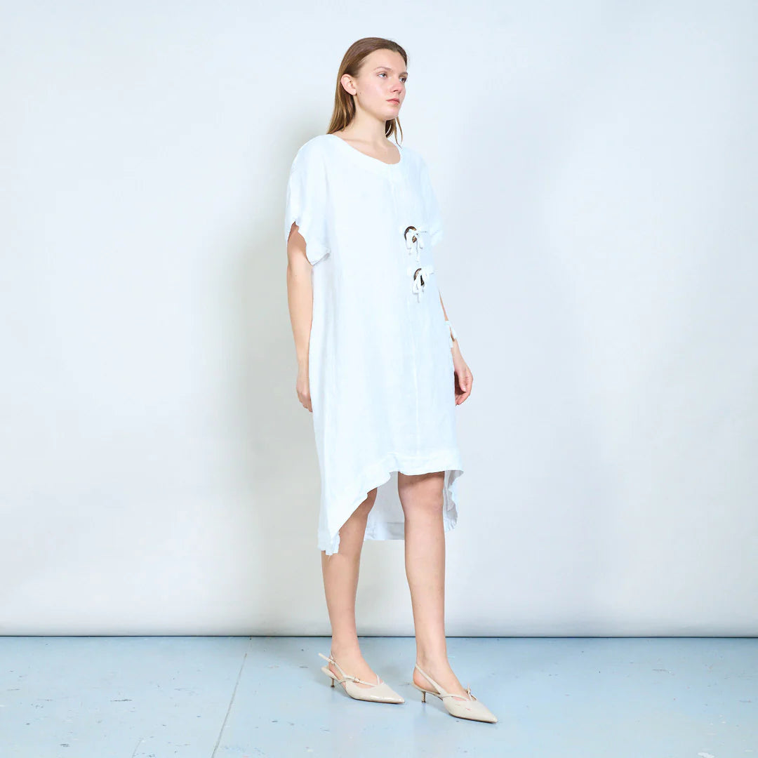 Abito donna ampio con laccetti decorativi e tasca