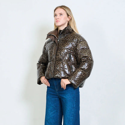 Women's Short Glossy-Effect Jacket with Leopard Print – Winter Trend