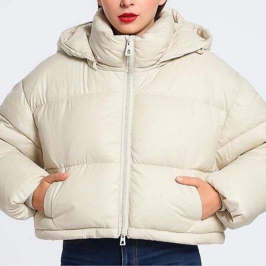 Giacca Imbottita Corta Donna con Cappuccio Piumino Trapuntato Casual Invernale in Poliestere con Zip Frontale e Tasche Laterali Stile Casual Streetwear