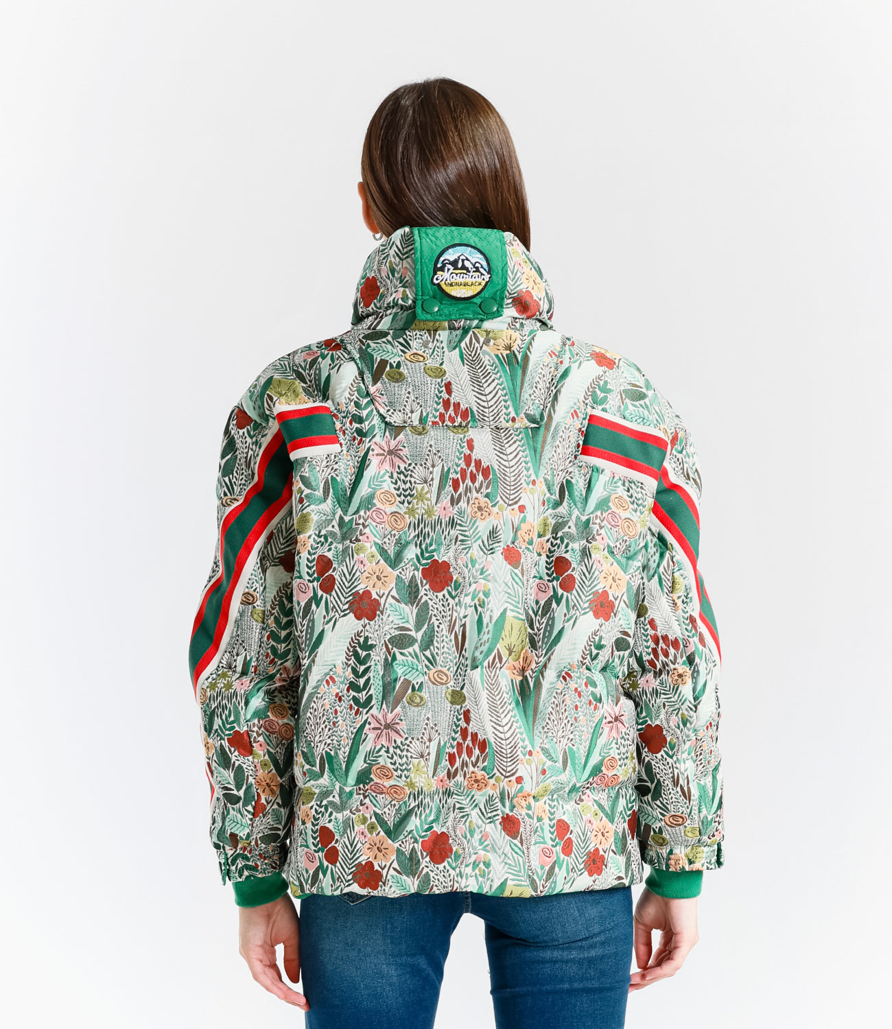 Giacca Imbottita Donna Fantasia Floreale con Dettagli Verdi in Poliestere e Zip Frontale Stile Casual Streetwear