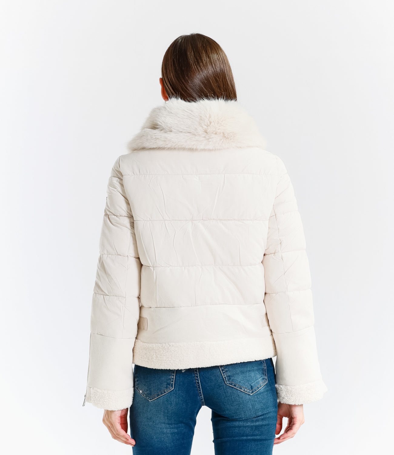 Women's short padded jacket with fur collar