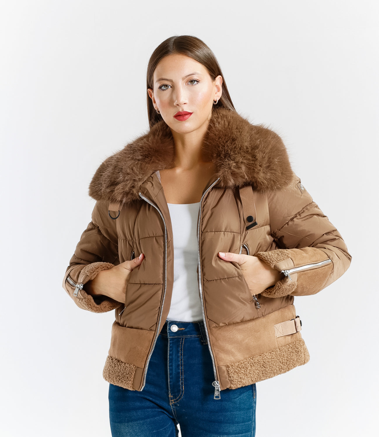 Women's short padded jacket with fur collar