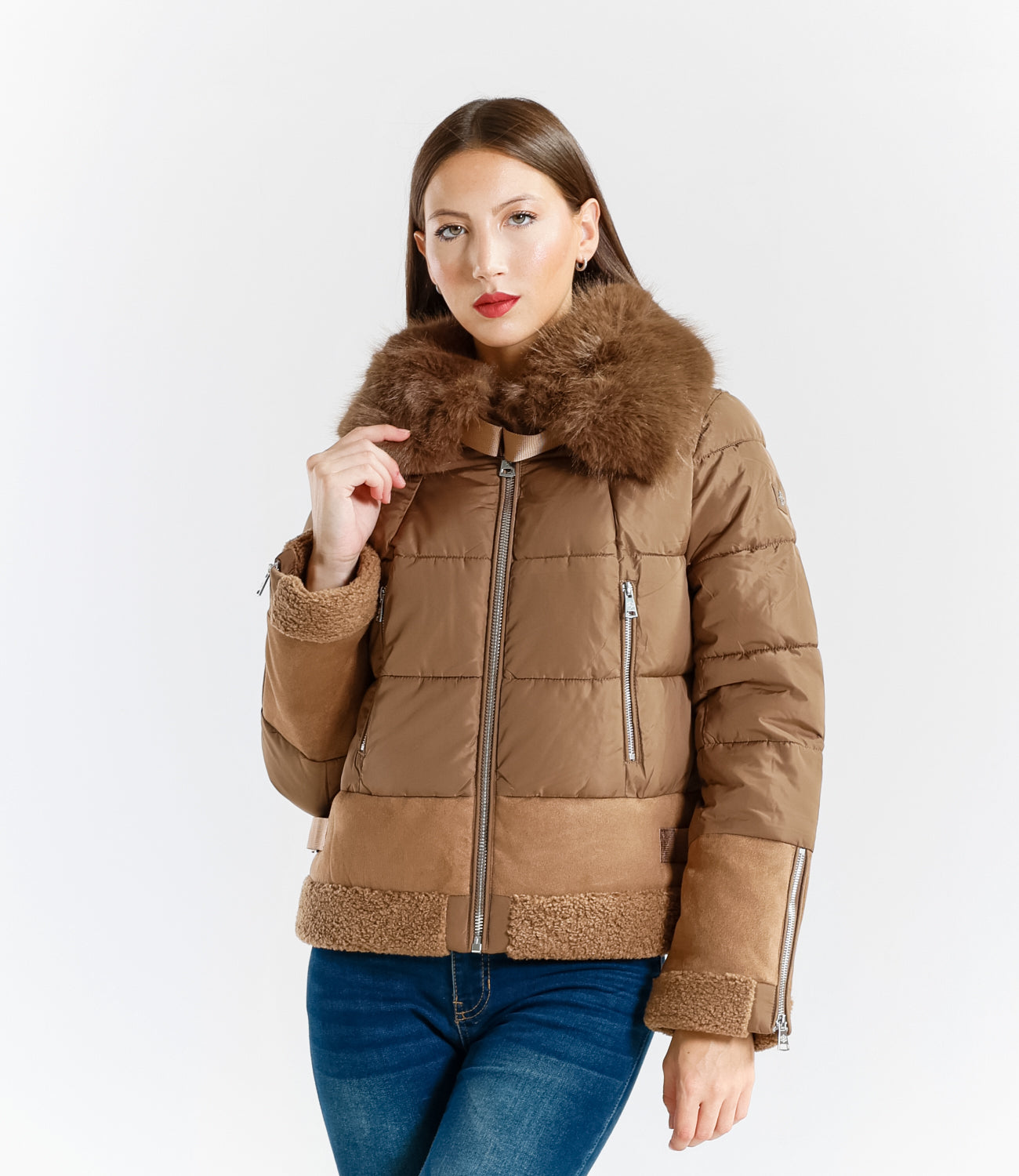 Women's short padded jacket with fur collar