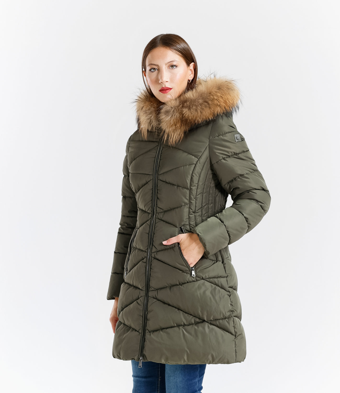 Piumino  donna con cappuccio e bordo in pelliccia – Sunnyday