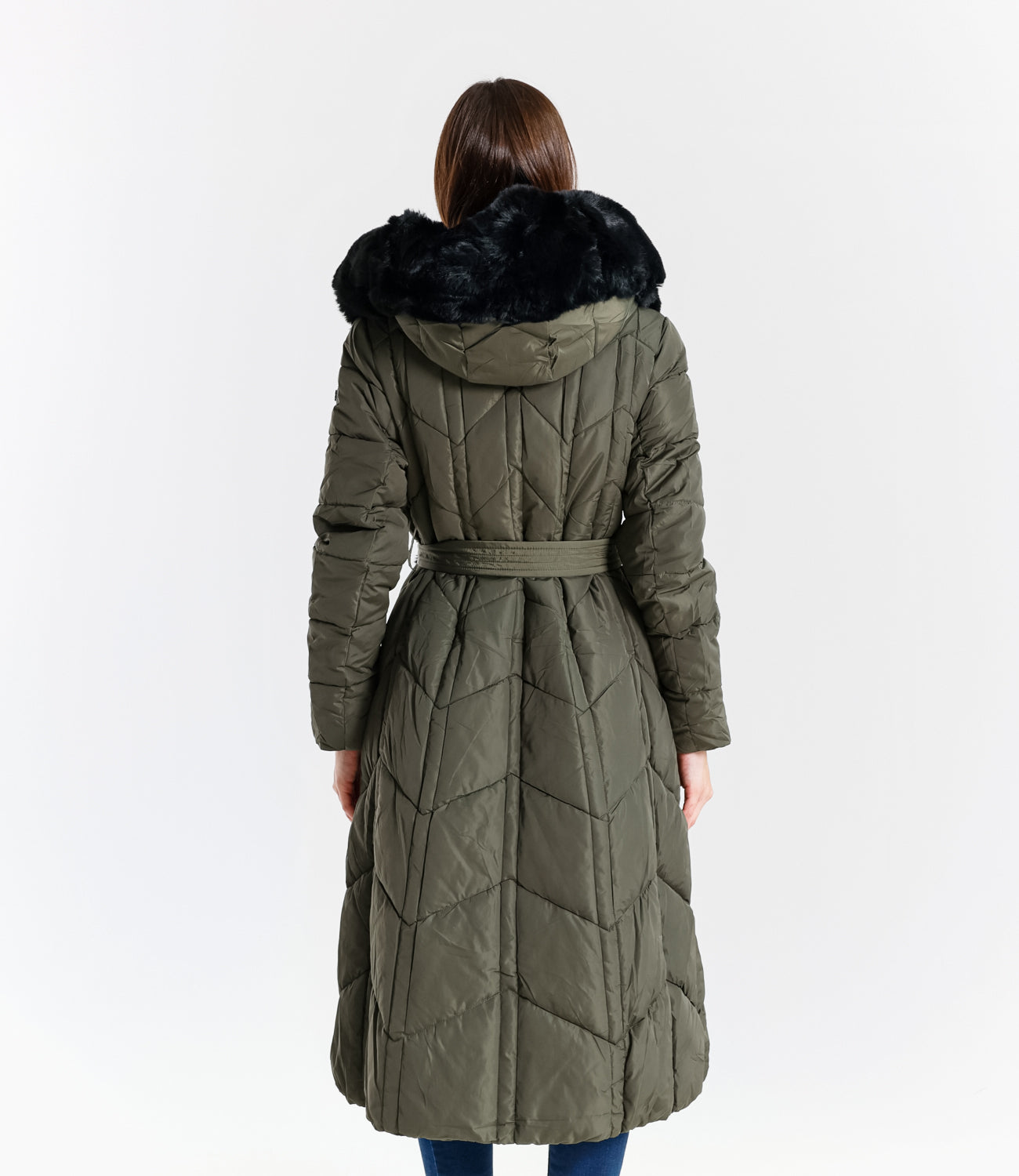 Piumino lungo donna con inserti in pelliccia sintetica e cintura