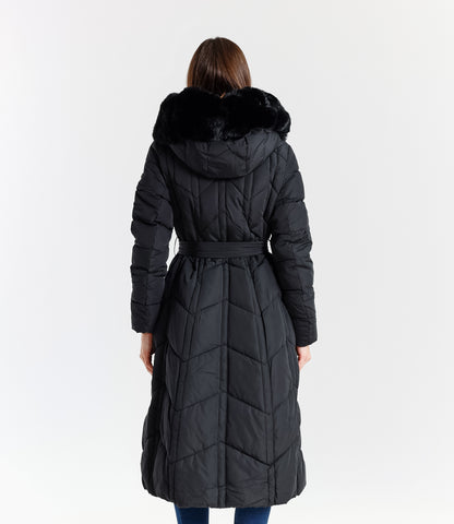 Piumino lungo donna con inserti in pelliccia sintetica e cintura
